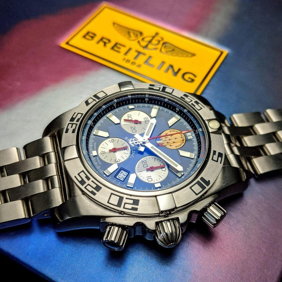 百年靈手錶法國巡邏隊限量600只 - Chronomat 44 - AB0110