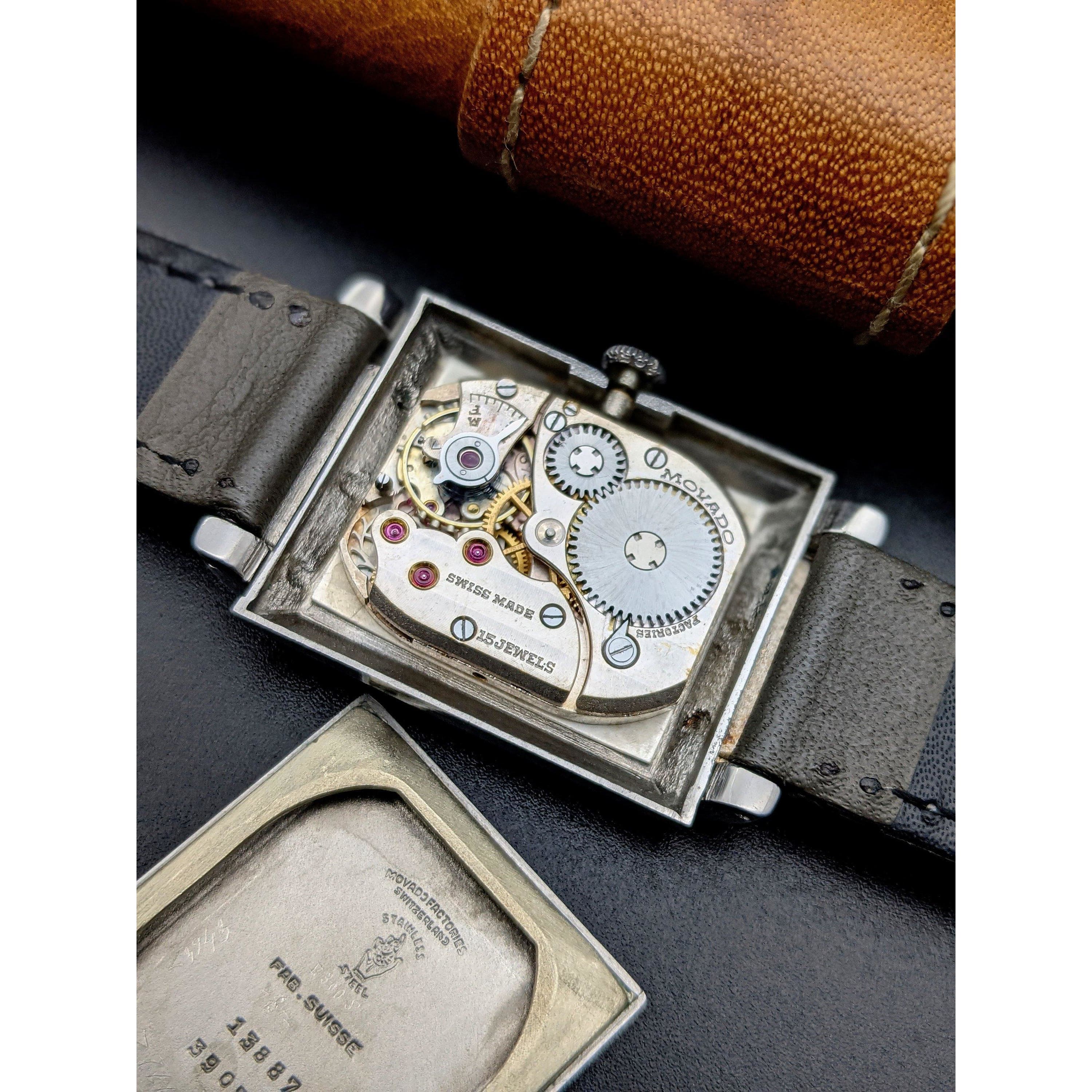 1930s vintage watch hi-res stock photography and images - Alamy